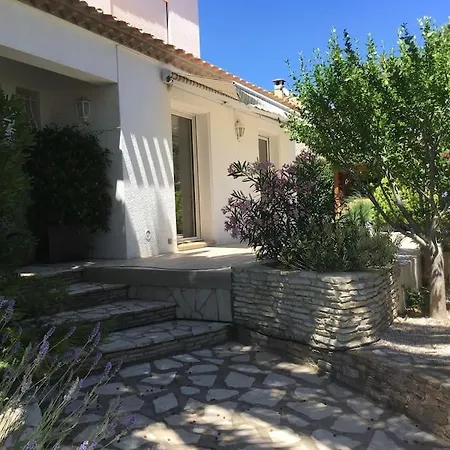 Avec Piscine Dans La Garrigue Entre Narbonne Et Mediterranee Villa