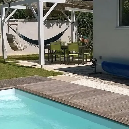 Avec Piscine Dans La Garrigue Entre Narbonne Et Méditerranée