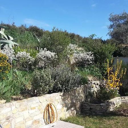Avec Piscine Dans La Garrigue Entre Narbonne Et Méditerranée * Armissan